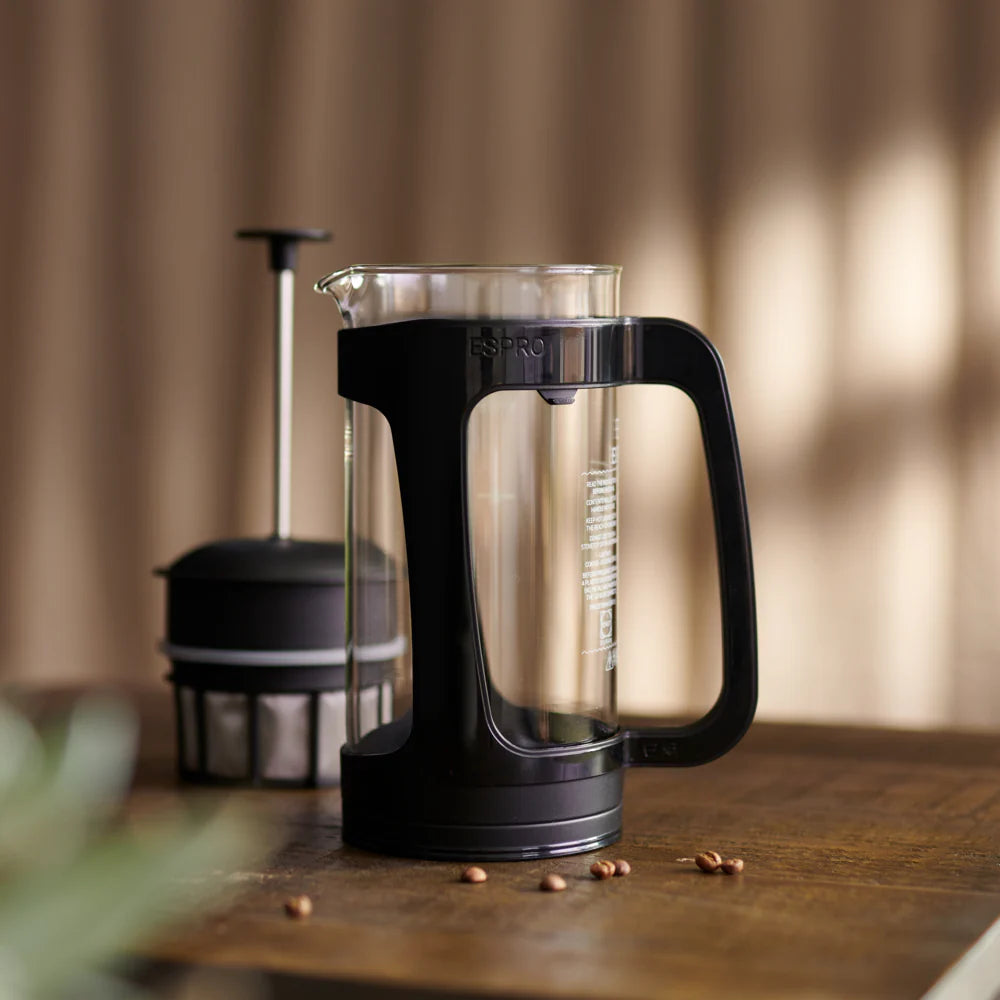 Master the art of coffee brewing:  Plunger